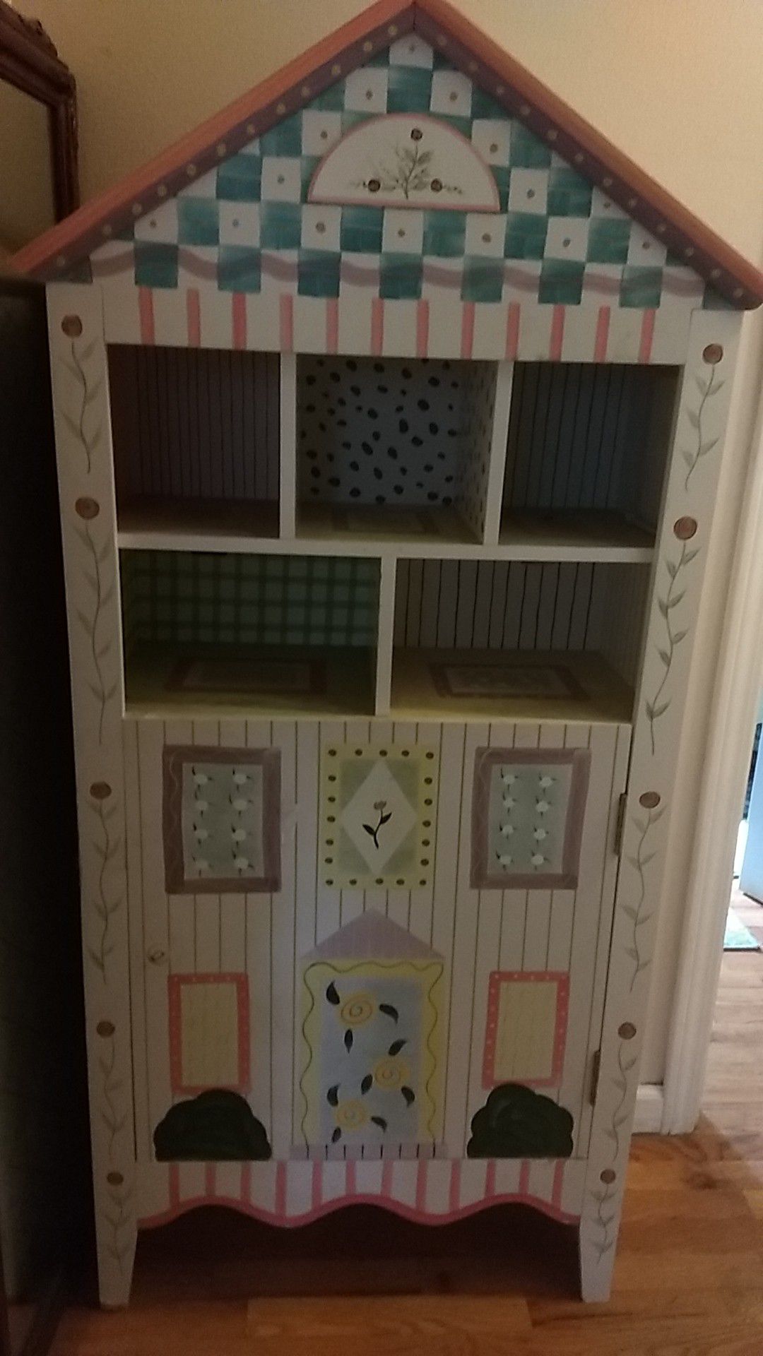 Children's bookcase *hand painted*