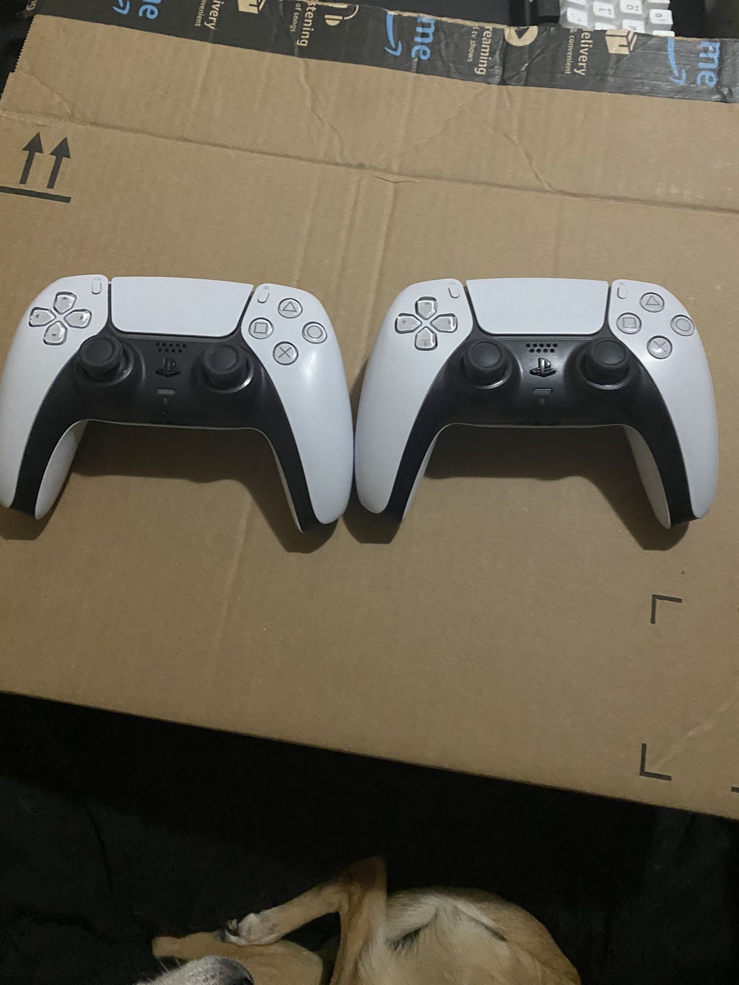 2 Ps5 Controllers Used