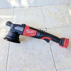 Milwaukee FUEL 18V Polisher 