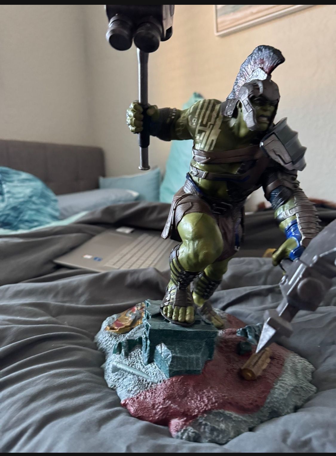 Hulk Gladiator 12 Inch