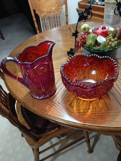 Carnival glass Pitcher/ bowl