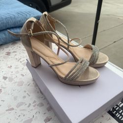 Women Heels Gold Color Size 9