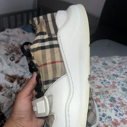 Burberry Sneaker Shoe