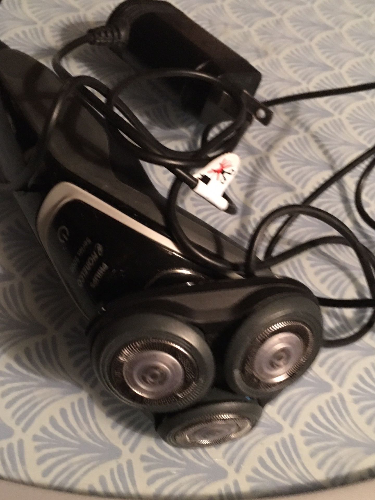 Black/white Triple Head Norelco Shaver