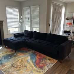 Black Sectional Sofa/ Couch