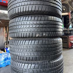 4 MICHELIN TIRES 265/65/17 FREE MOUNT AND BALANCE 