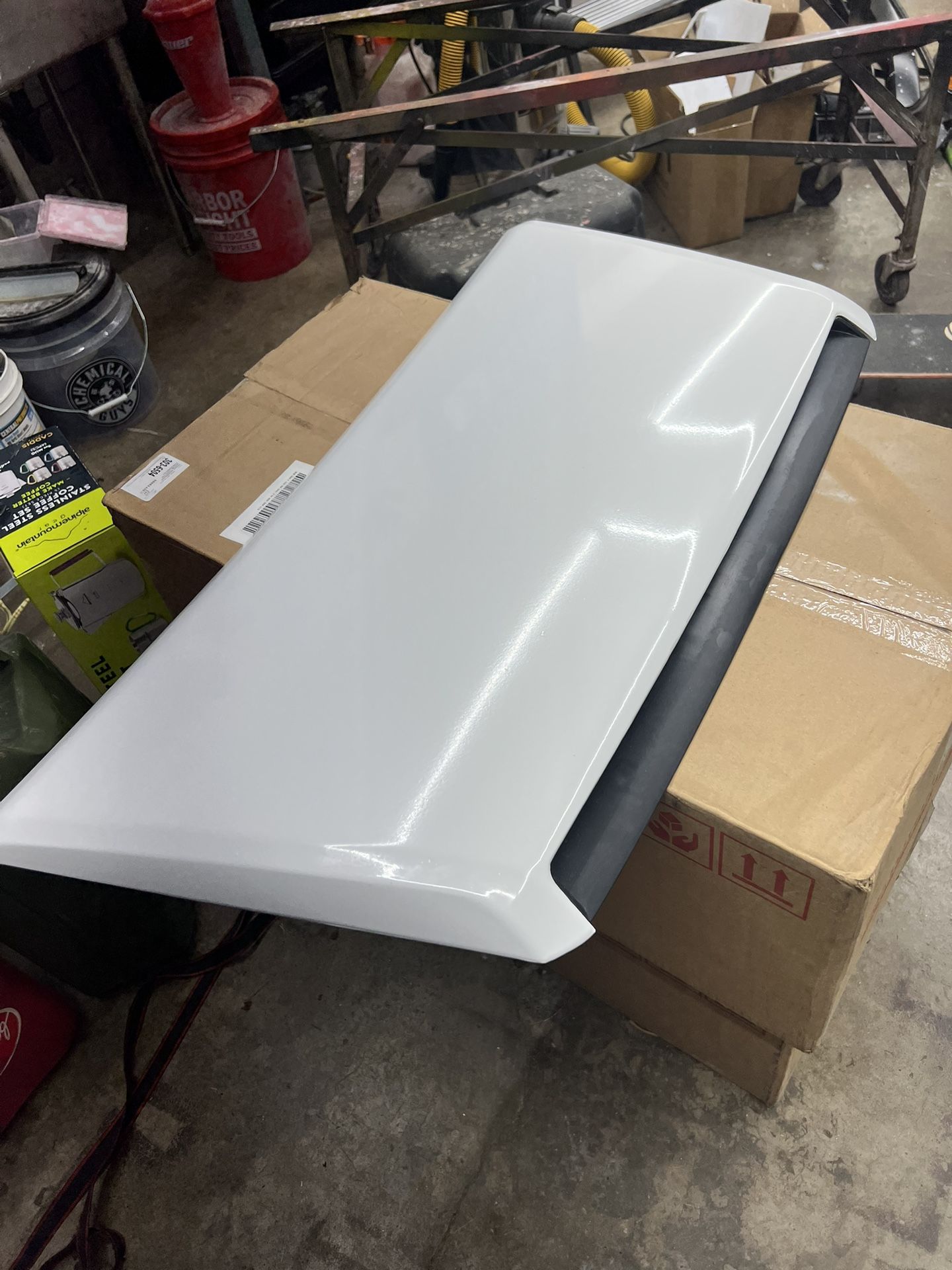 Tundra Hood Scoop