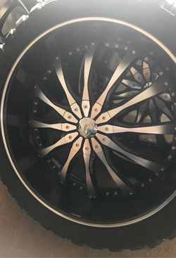 24 inch Borghini wheels on Comforser Cf3000 Tires