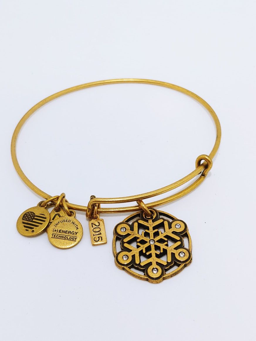 2015 Alex and Ani Snowflake Russian Gold Tone Bracelet