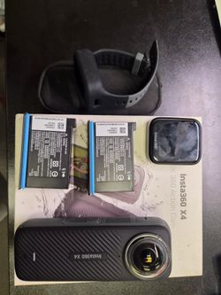 Insts360 X4, 2 Battery, Preview Remote, Barely Used