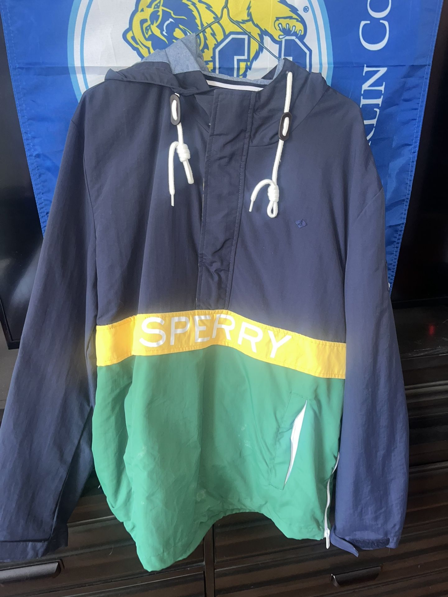 Sperry Retro Colorblock Pullover Windbreaker (Size M) – $65