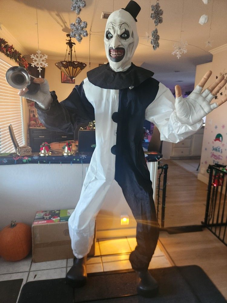 Spirit Halloween Art The Clown Animatronic