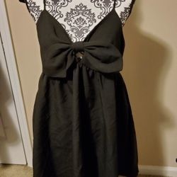 Perfectly Priscilla Black Bow Mini Dress Size Large 
