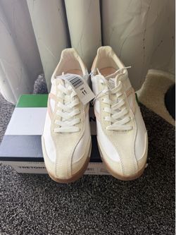 Tretorn White Sneakers-PICK UP ONLY