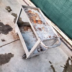 Carrito Para  Mecanica HAVY DUTY  Espekeño  Practico Para Espacio Reducido24" W 22"h  