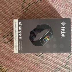 Fitbit Charge 5 