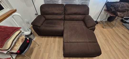 Raymour & Flanigan Cindy Crawford Mackenzie 2-Piece Microfiber Reclining Section