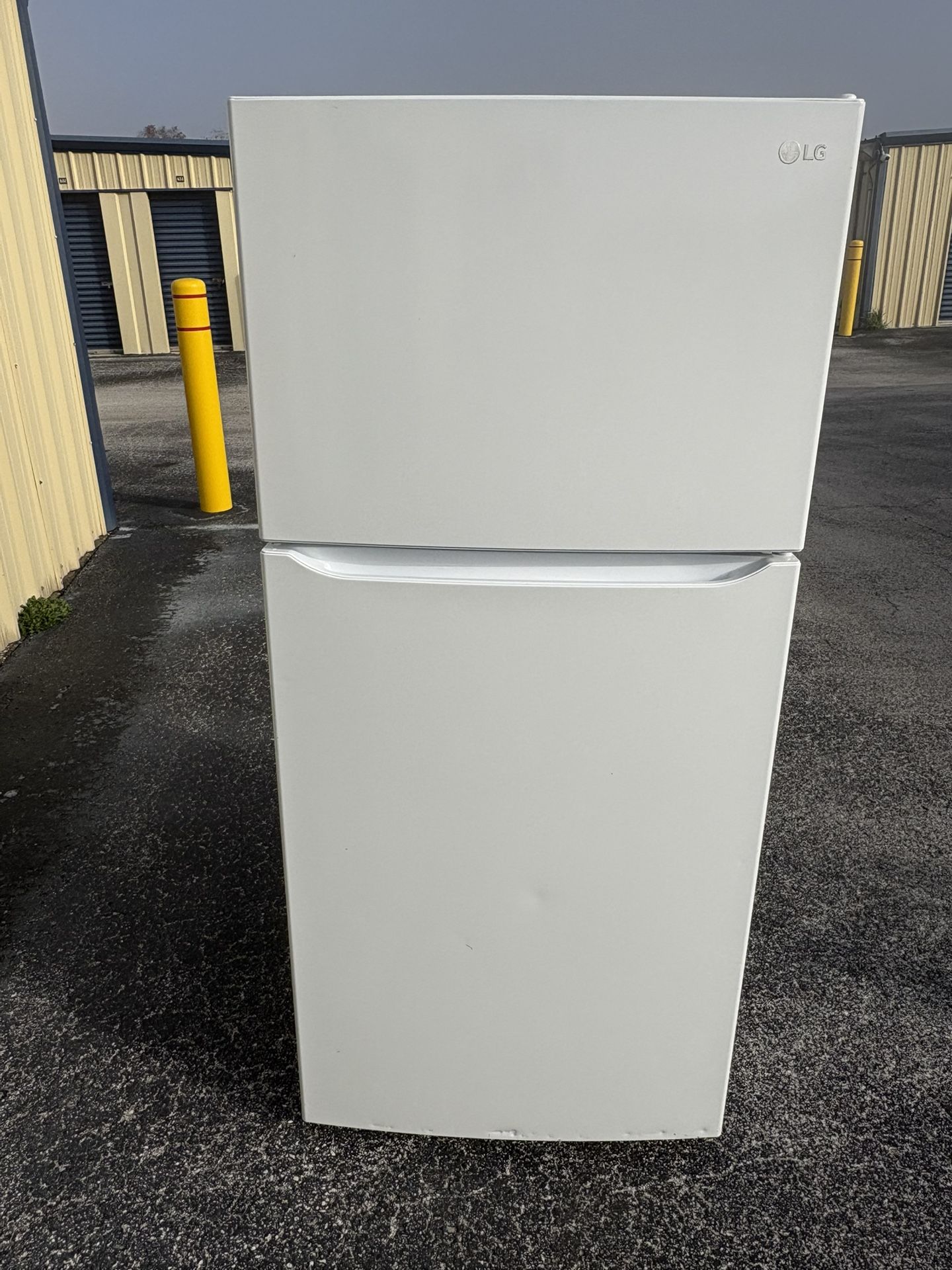 2022 White 20.2 Cubic Feet Energy Star Refrigerator