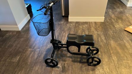 Knee scooter
