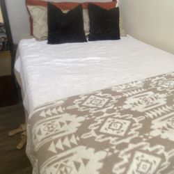 Queen bed frame, mattress and box 