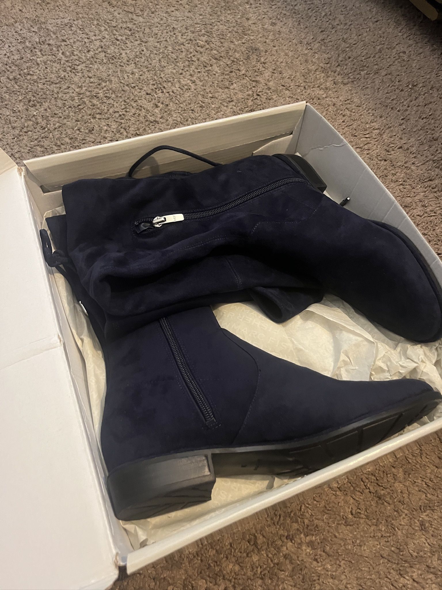 Women’s Suede Chelsea-Style Boots – Like New