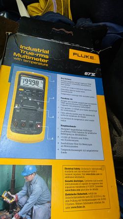 FLUKE-28II Industrial Multimeter, 1000V AC/DC, TRMS, Rugged IP67