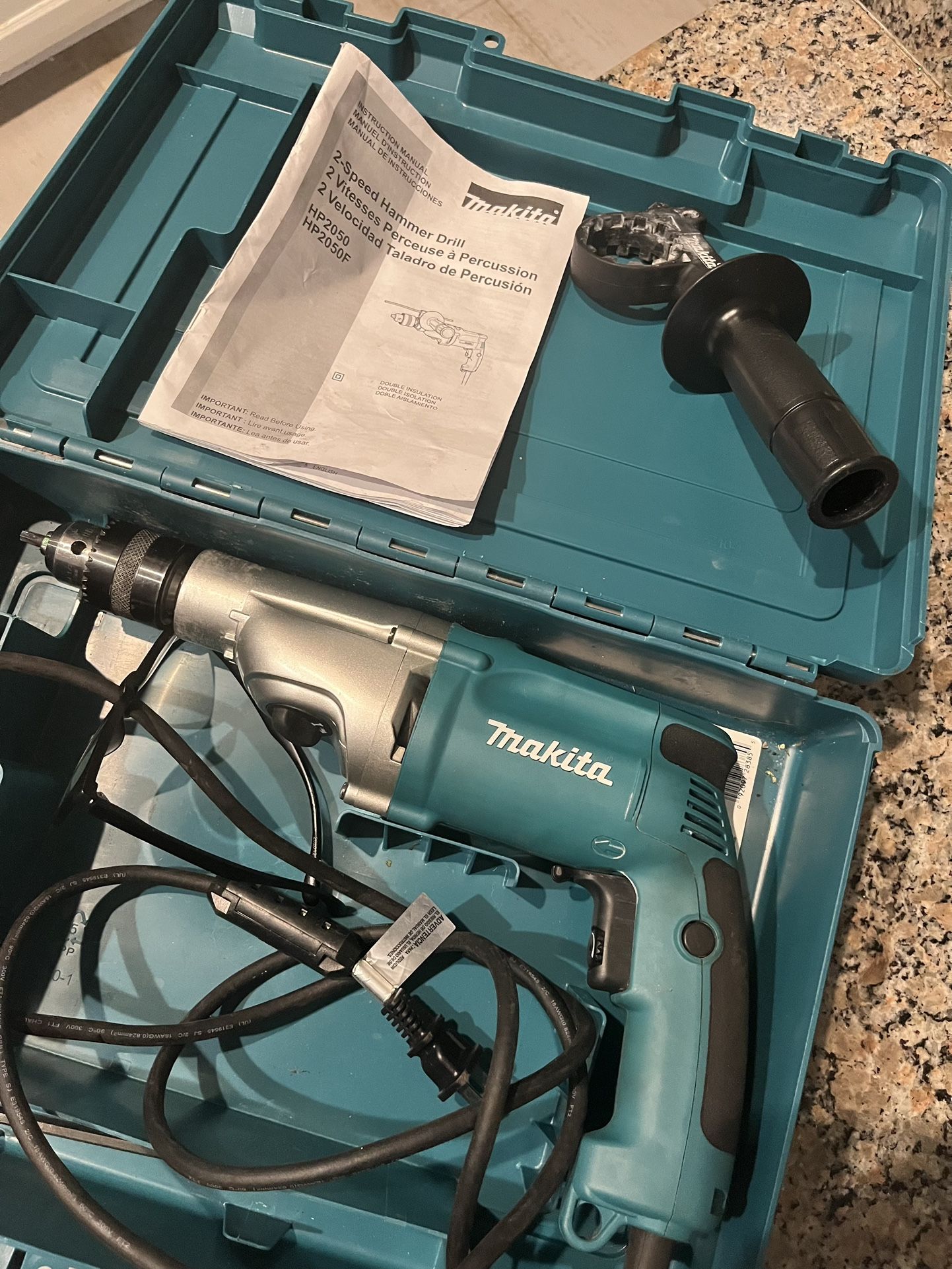 Makita - 2 Speed hammer Drill HP2050