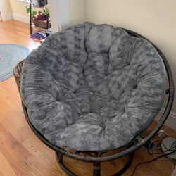 Round Chair 
