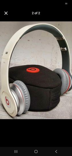 Beats by Dre Solo Headphones with Case