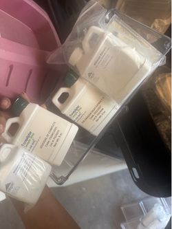 Castor oils and extracts