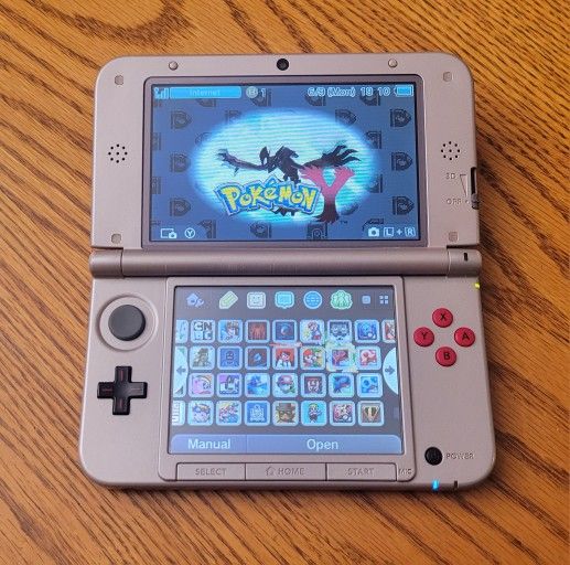 NES Edition 3DS XL 128gb - Loaded - Pokemon, Mario , Zelda