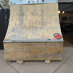 Skateboard Ramp