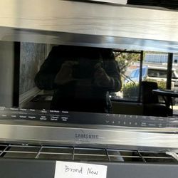 Microwaves Samsung LG Whirlpool up to 50% Off MSRP.