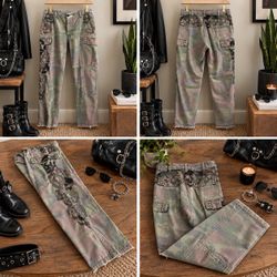 The Great China Wall - Vintage Skull & Studs Cargo Pants