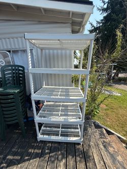 Plastic shelf