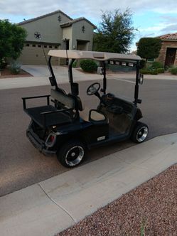 EZ GO RXV GOLF CART