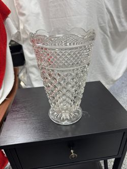 Vintage Anchor Hockint Wexford Vase 