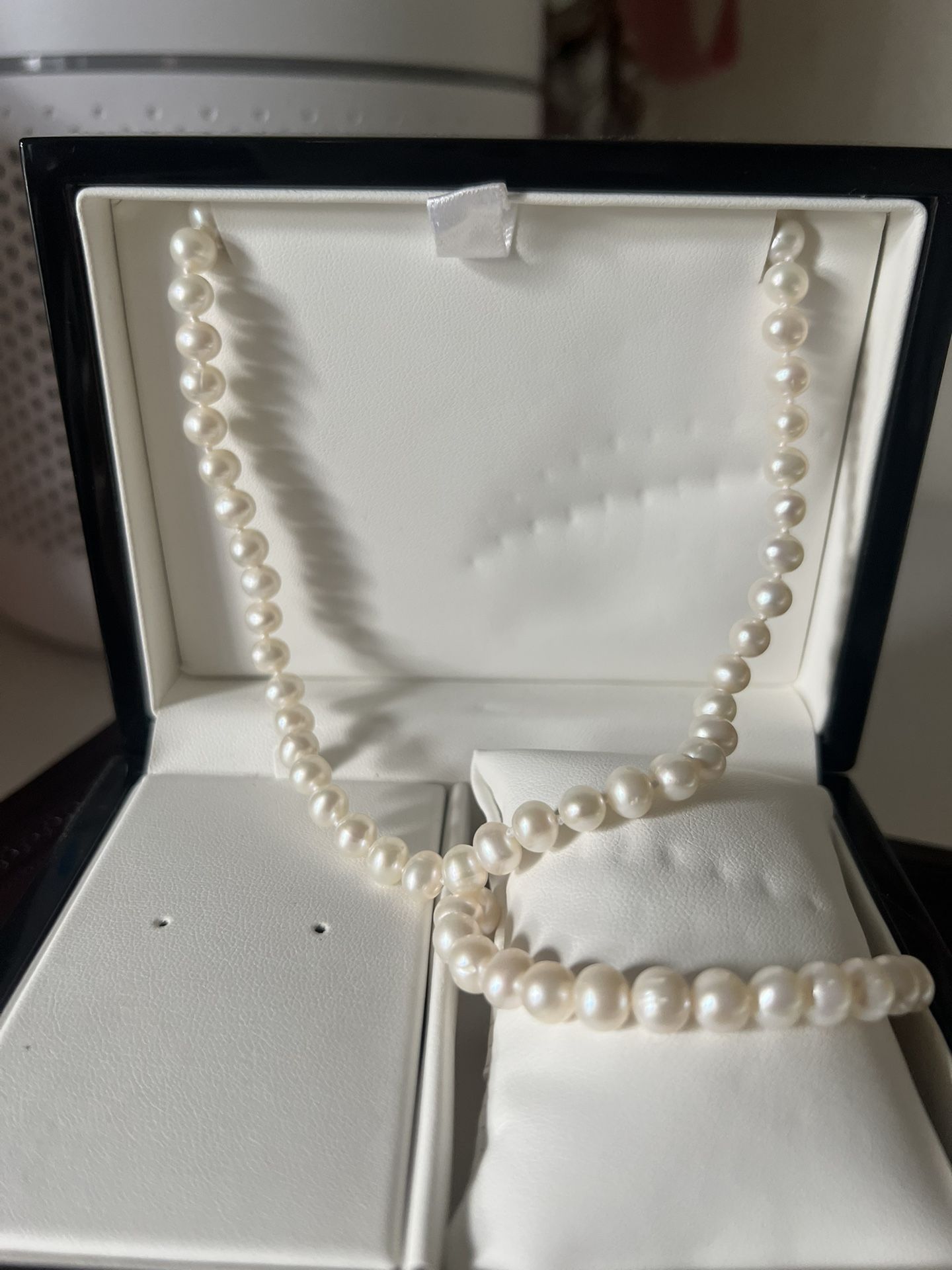 Pearl Necklace & Bracelet