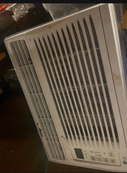 Small window AC