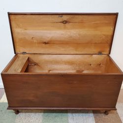 Antique Pine Blanket Chest - Hand Dovetail