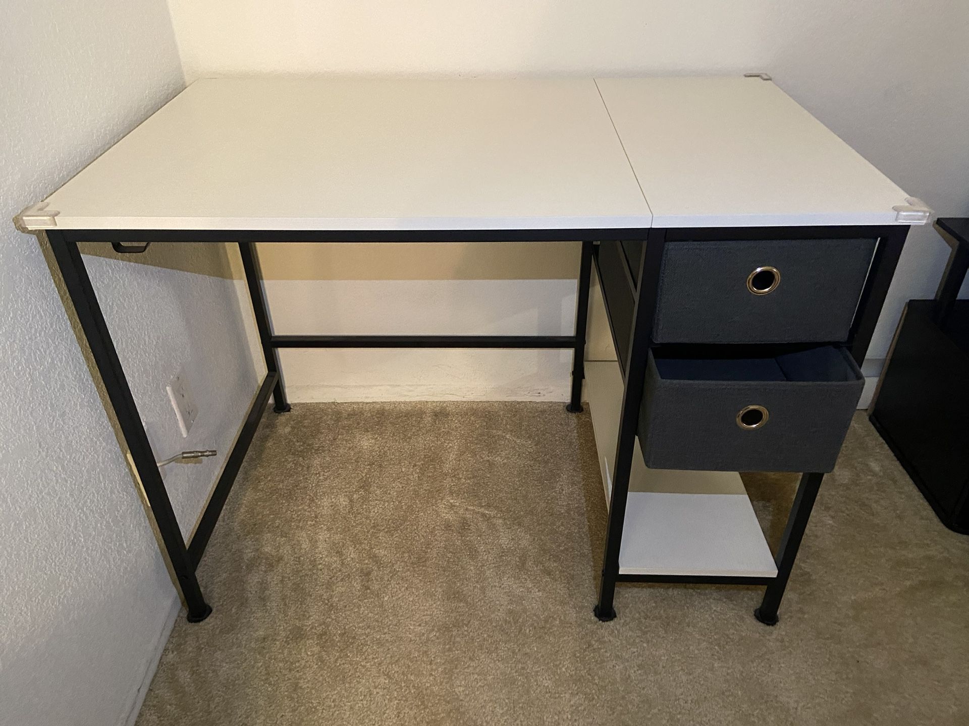 Office / Study Desk 