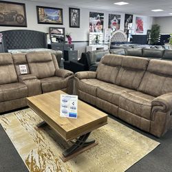 Brown Sofa & Loveseat 