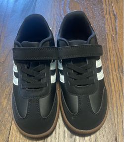 Toddler Black Velcro Sneakers
