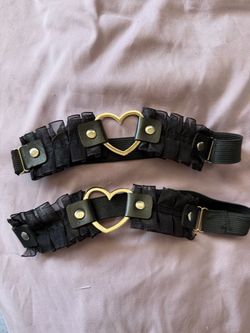 Black Ruffle Heart Thigh Garters