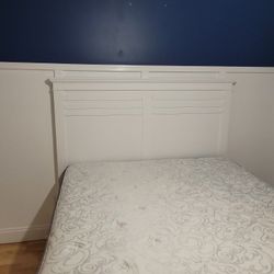 Queen Size Bedroom Set