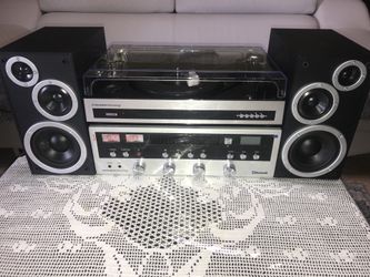 Innovative Technology Classic Retro Bluetooth Stereo System with CD Player FM Radio Aux In Headphone Jack and Turntable Silver and Black for Sale