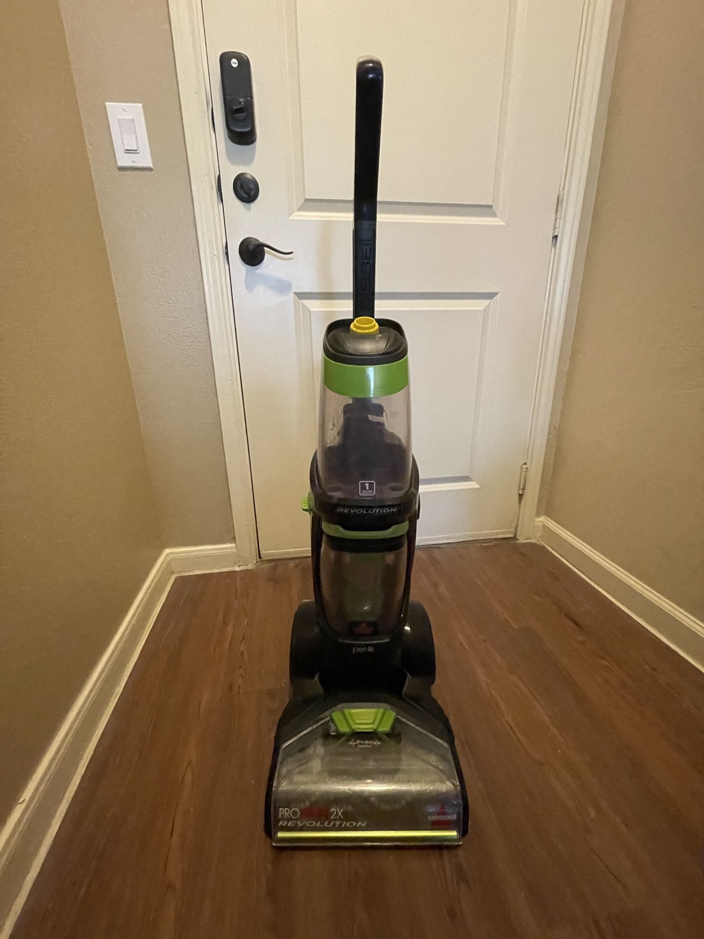 Carpet DEEP Cleaner- BISSELL - ProHeat 2X Revolution Pet Pro Plus