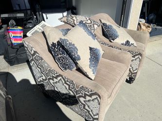 2 single couches