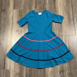 Hanna Andersson turquoise blue short sleeve dress with 3 stitched fabric stripes. Size 120 (6-7).