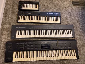 Large lot of digital music studio equipment. Roland, Yamaha, Alesis, Boomerang, etc